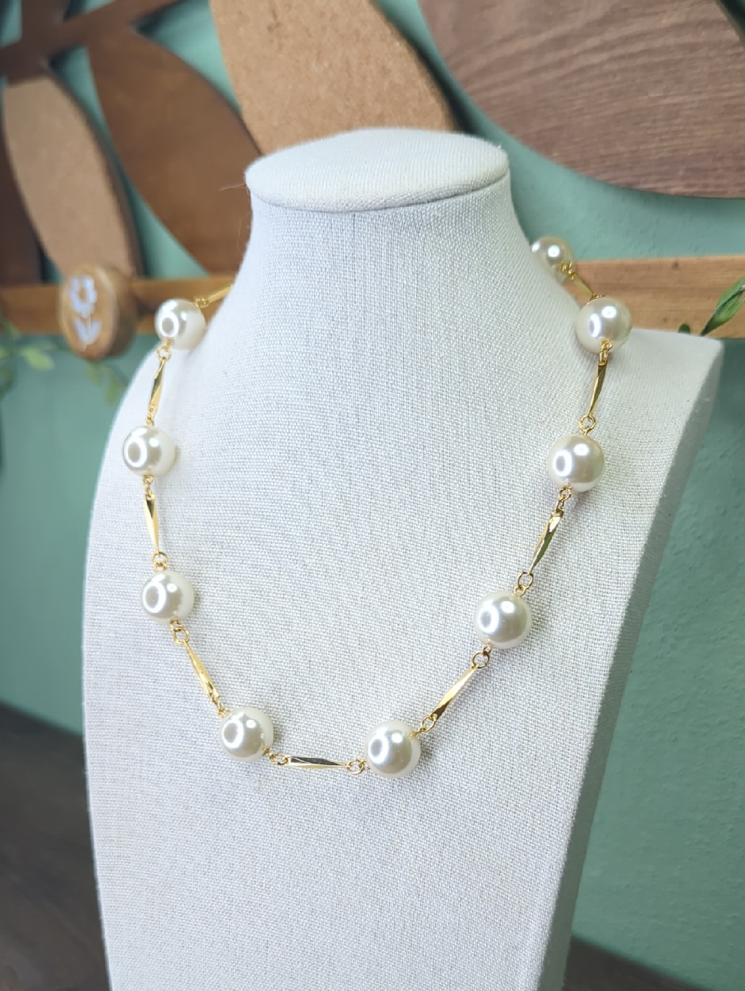 Gold Tone Faux Gold Pearl Station Necklace  16